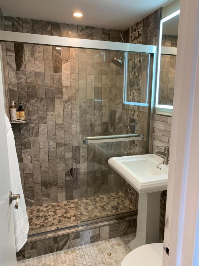 דירות אטלנטה Just Renovated 3 Br/2Bath/ Parking+ Downtown View מראה חיצוני תמונה