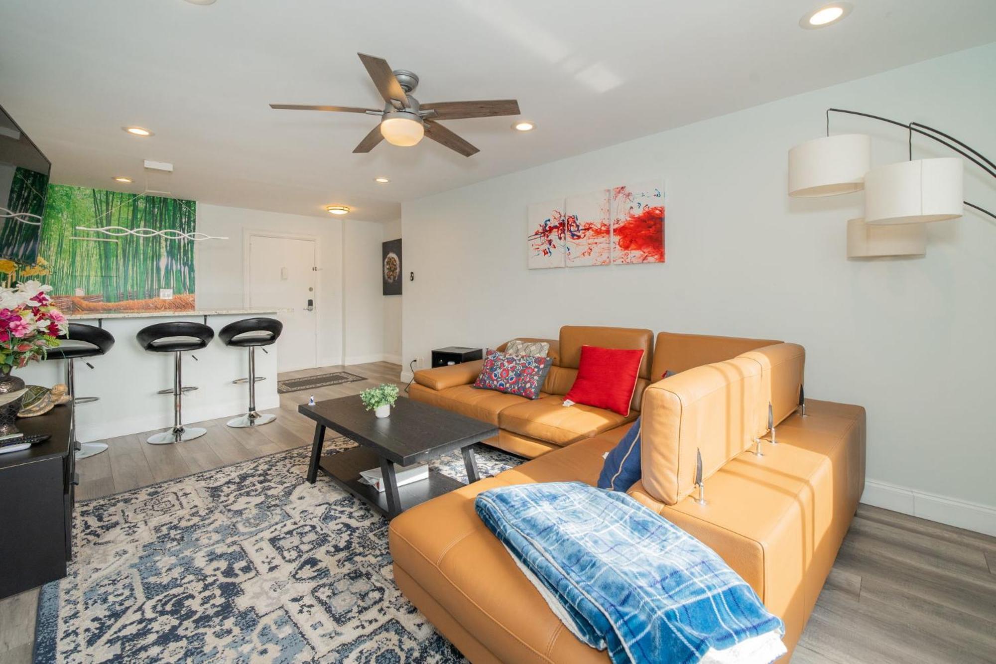דירות אטלנטה Just Renovated 3 Br/2Bath/ Parking+ Downtown View מראה חיצוני תמונה