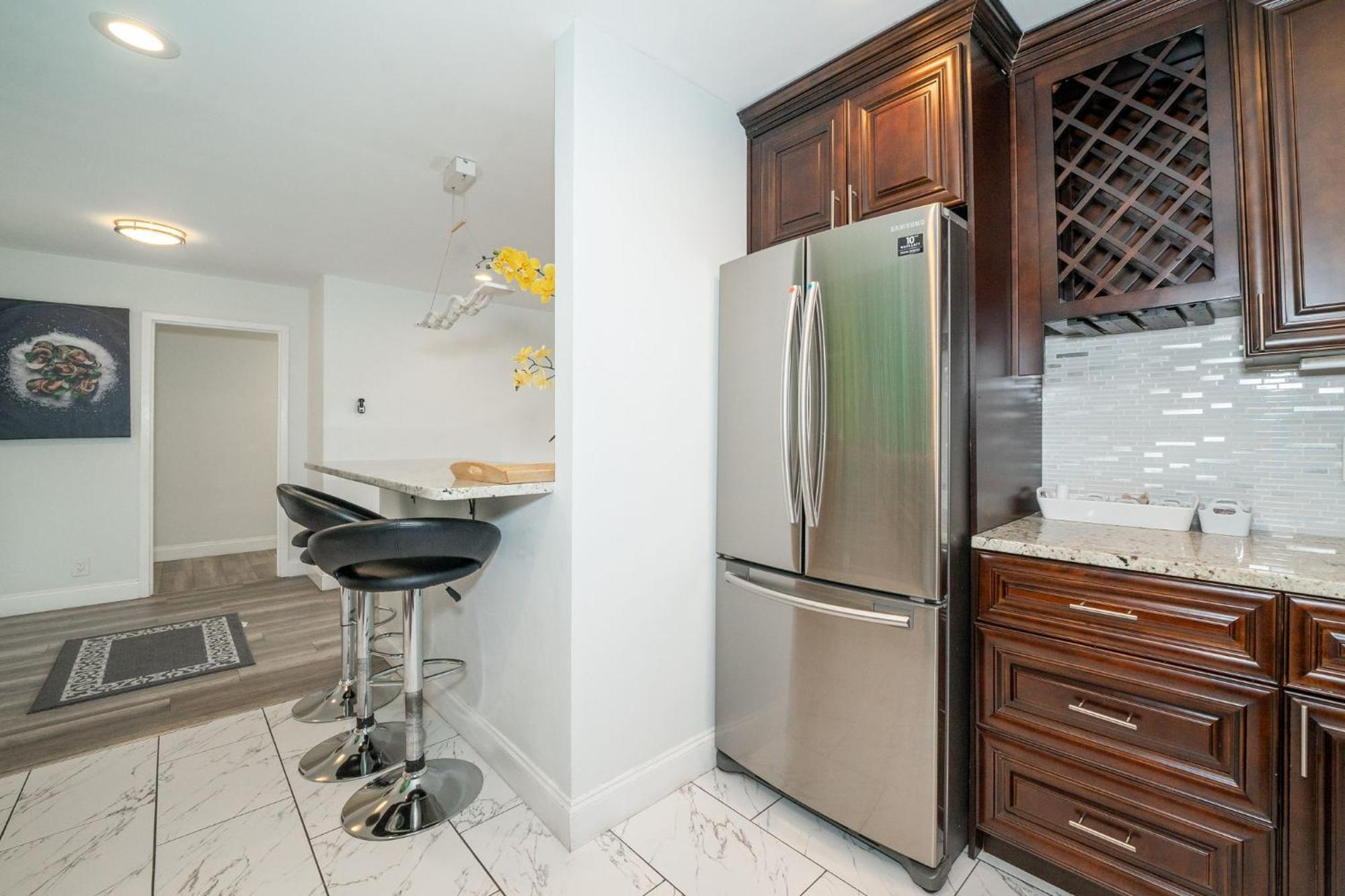 דירות אטלנטה Just Renovated 3 Br/2Bath/ Parking+ Downtown View מראה חיצוני תמונה