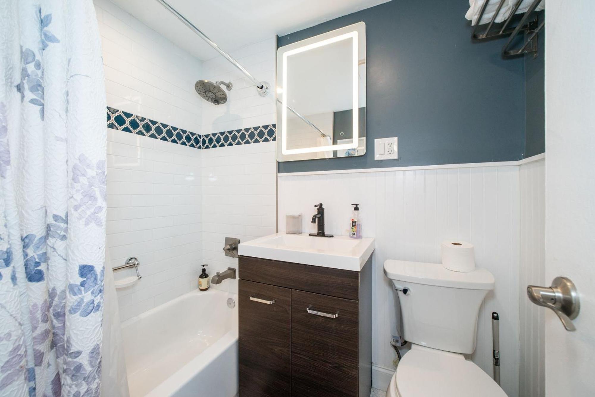 דירות אטלנטה Just Renovated 3 Br/2Bath/ Parking+ Downtown View מראה חיצוני תמונה
