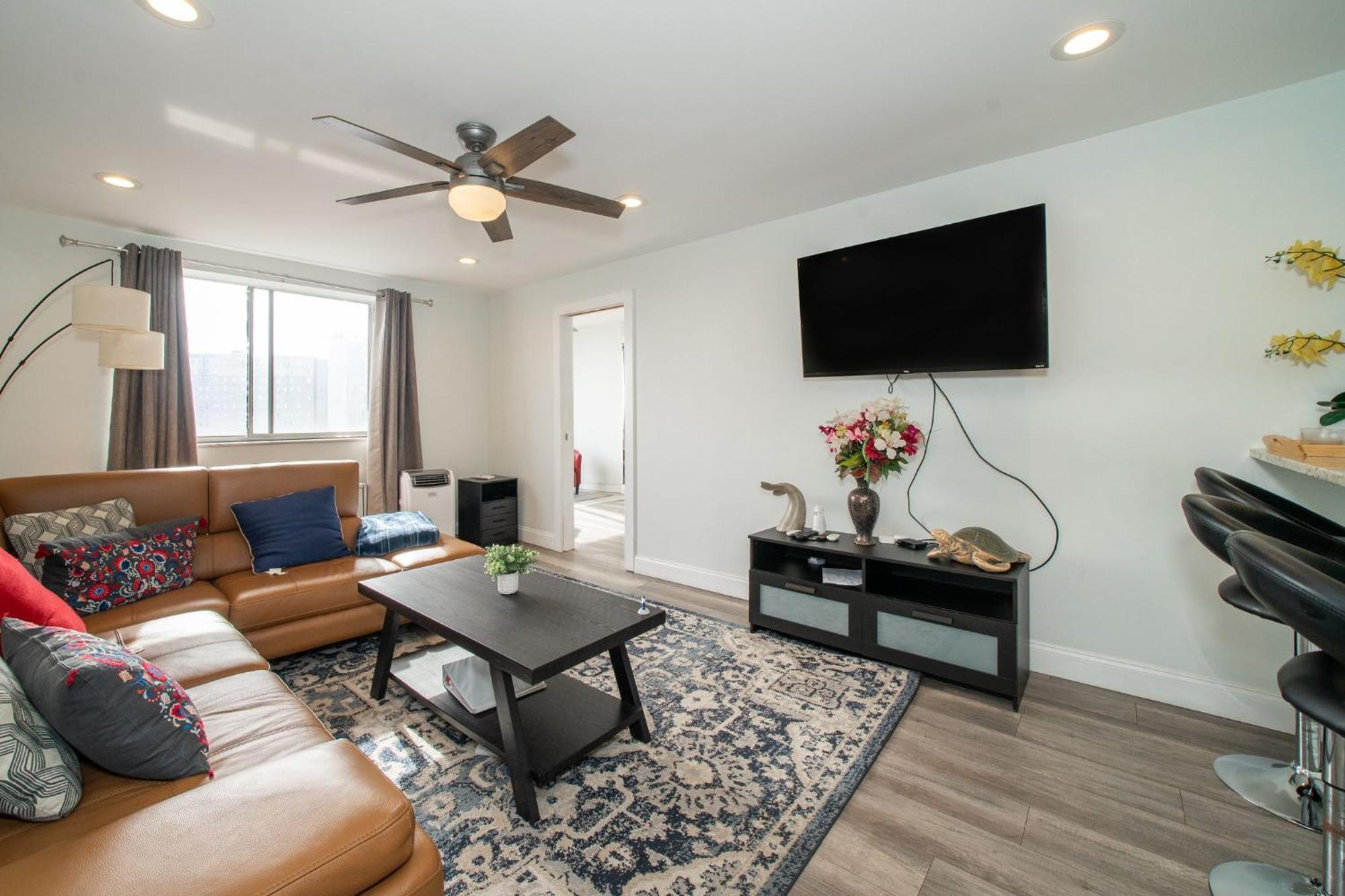 דירות אטלנטה Just Renovated 3 Br/2Bath/ Parking+ Downtown View מראה חיצוני תמונה